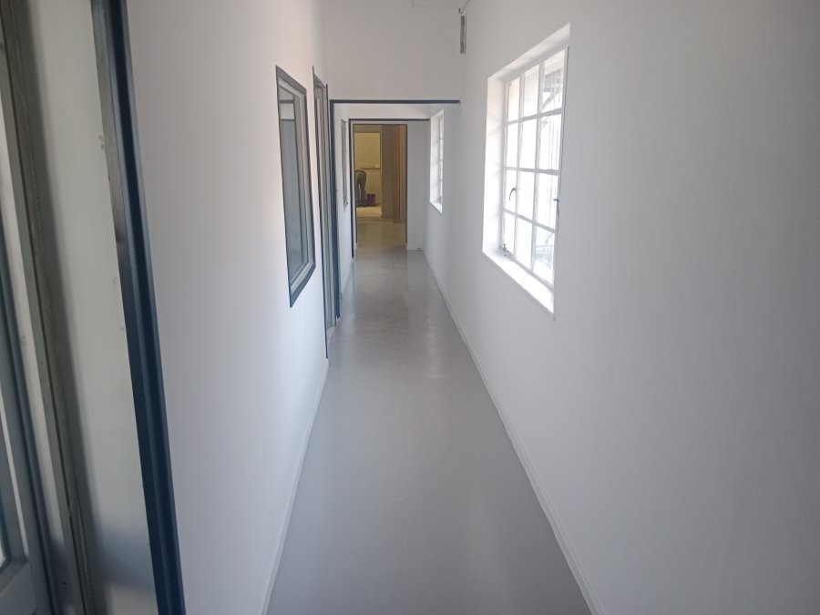 To Let commercial Property for Rent in Esterville Western Cape